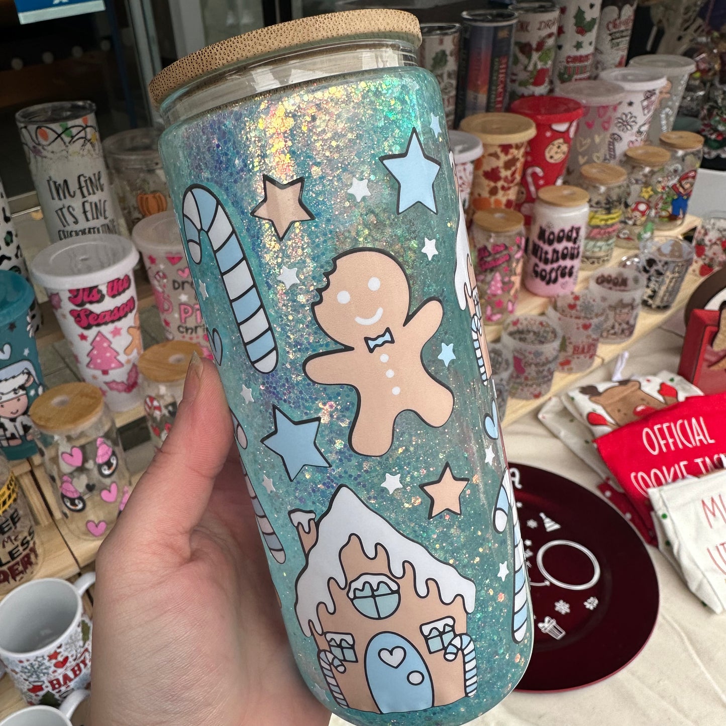 Glass snow globe tumbler - Gingerbread