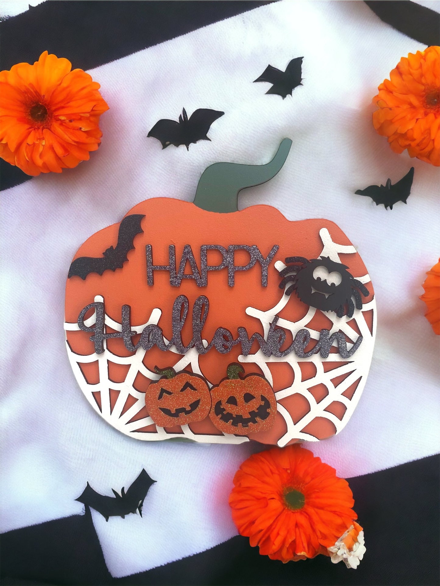 Happy Halloween - Freestanding