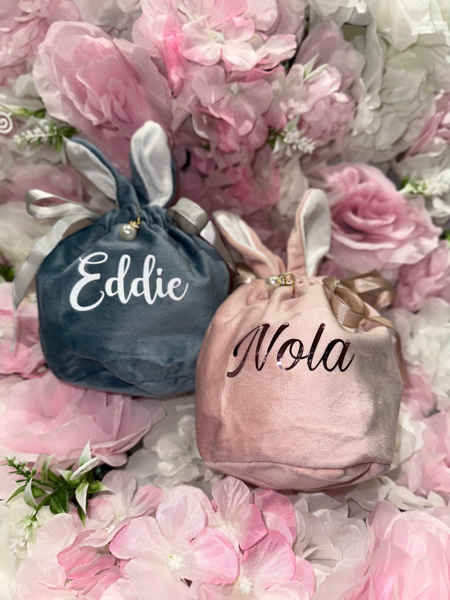 Bunny ear velvet pouch