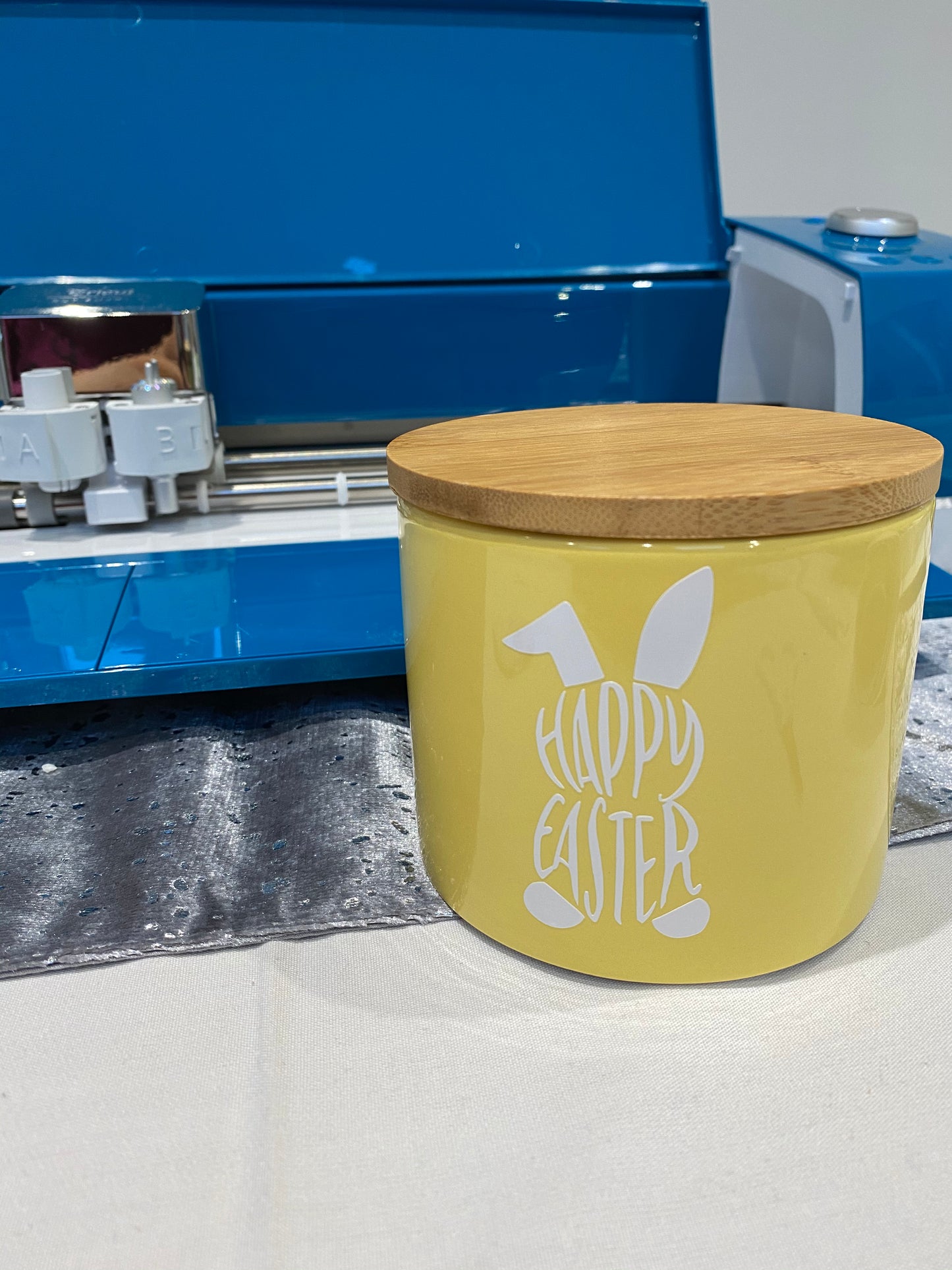 Easter treat tub