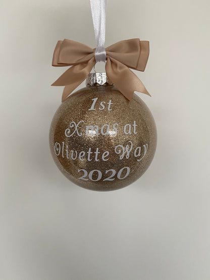 Large Bauble - with bow