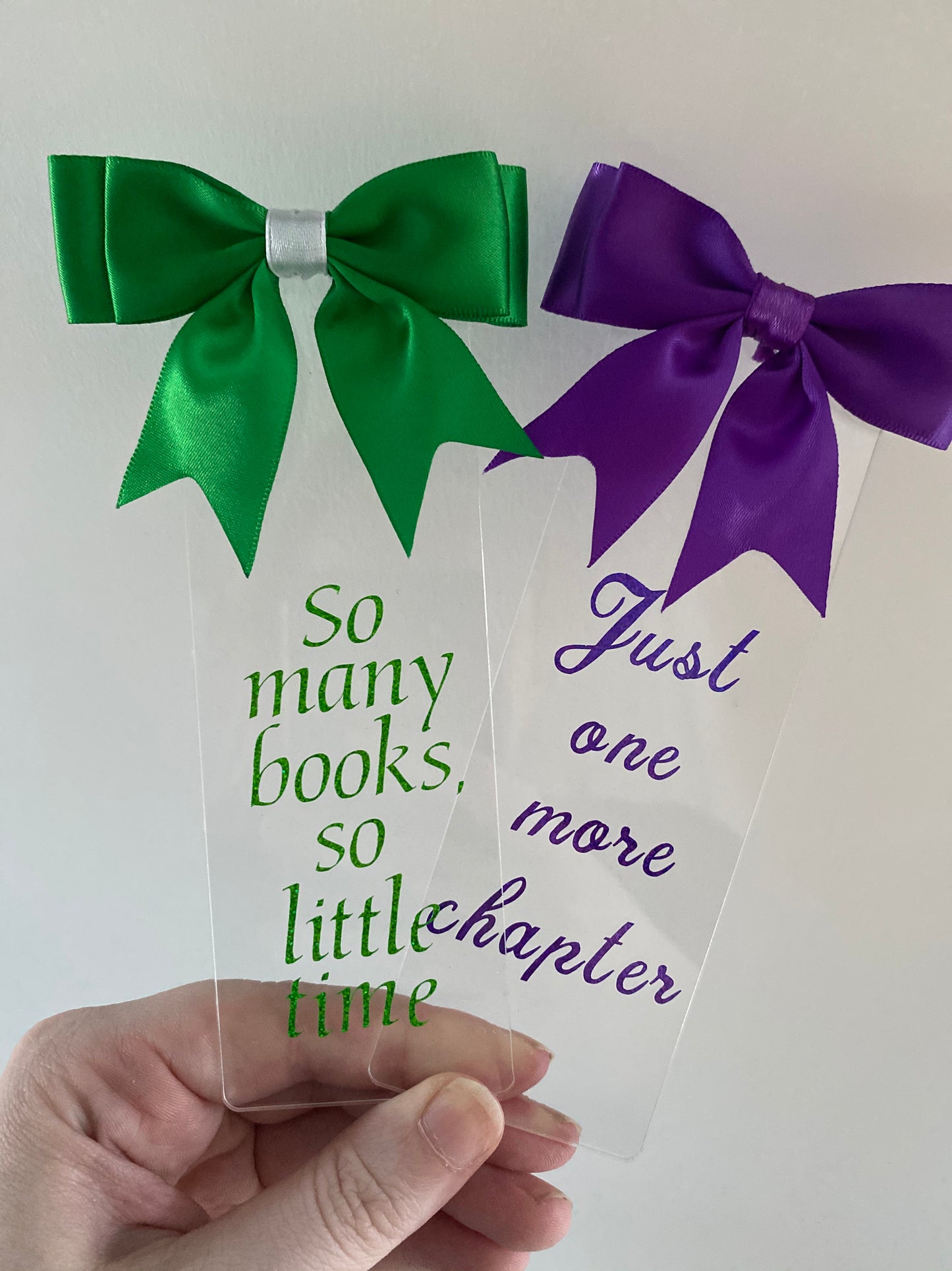 Bookmark with bow