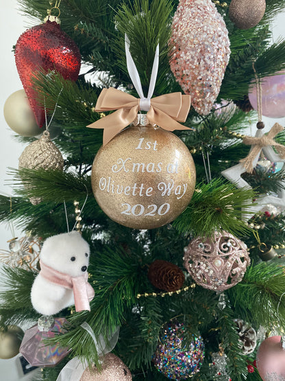 Large Bauble - with bow