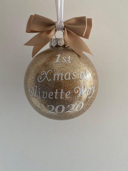 Large Bauble - with bow