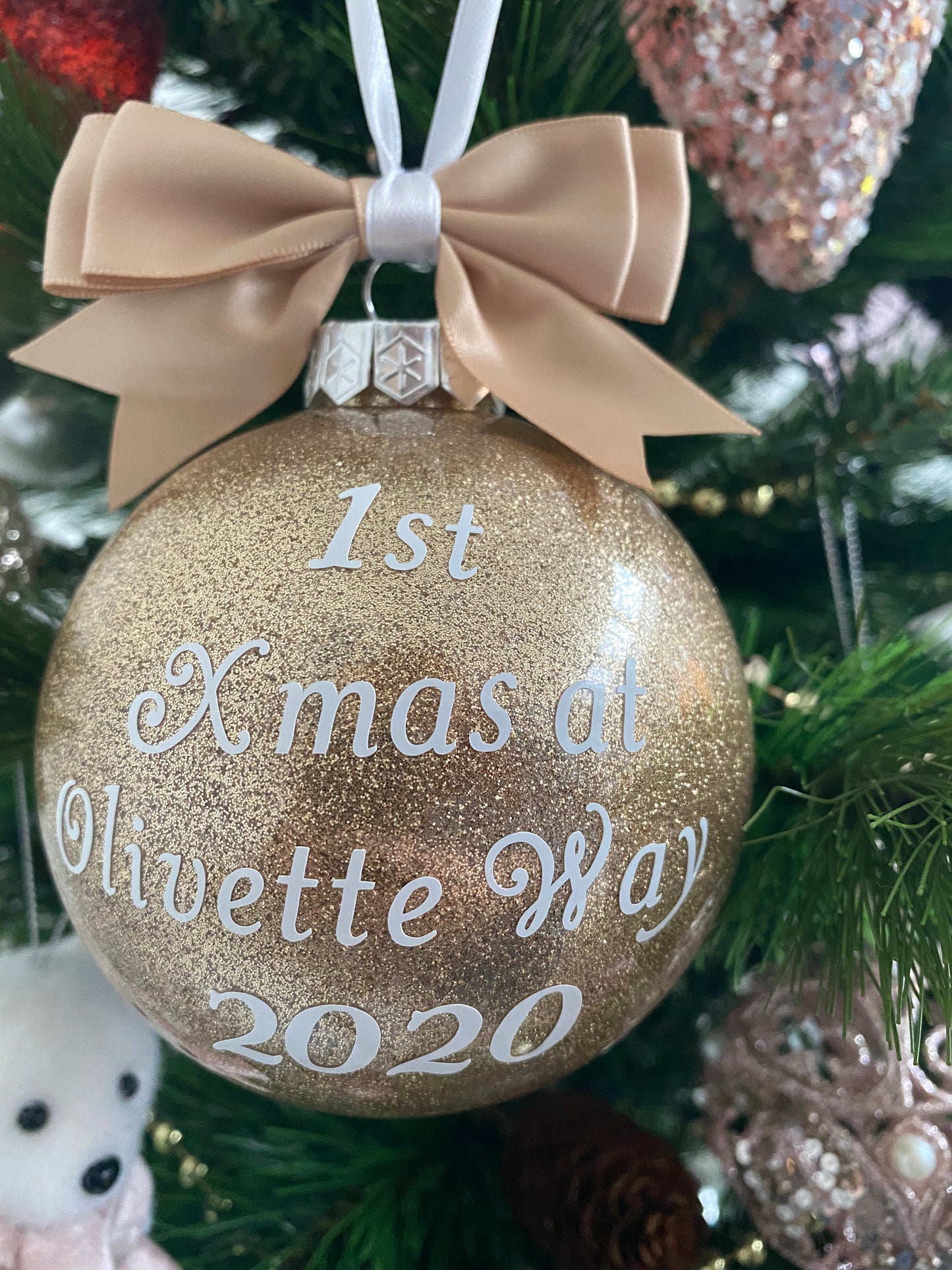 Large Bauble - with bow