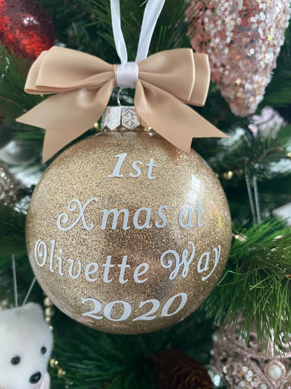 Large Bauble - with bow