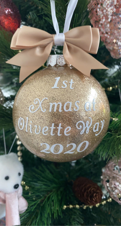 Large Bauble - with bow