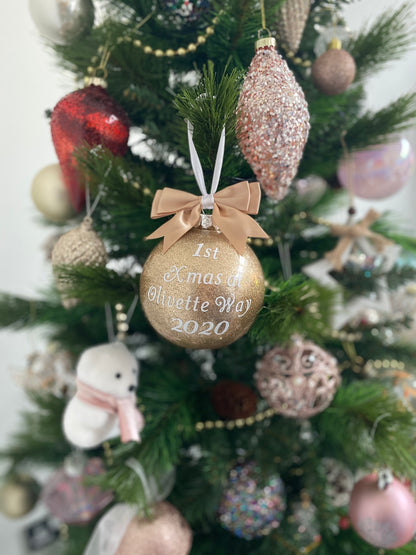 Large Bauble - with bow