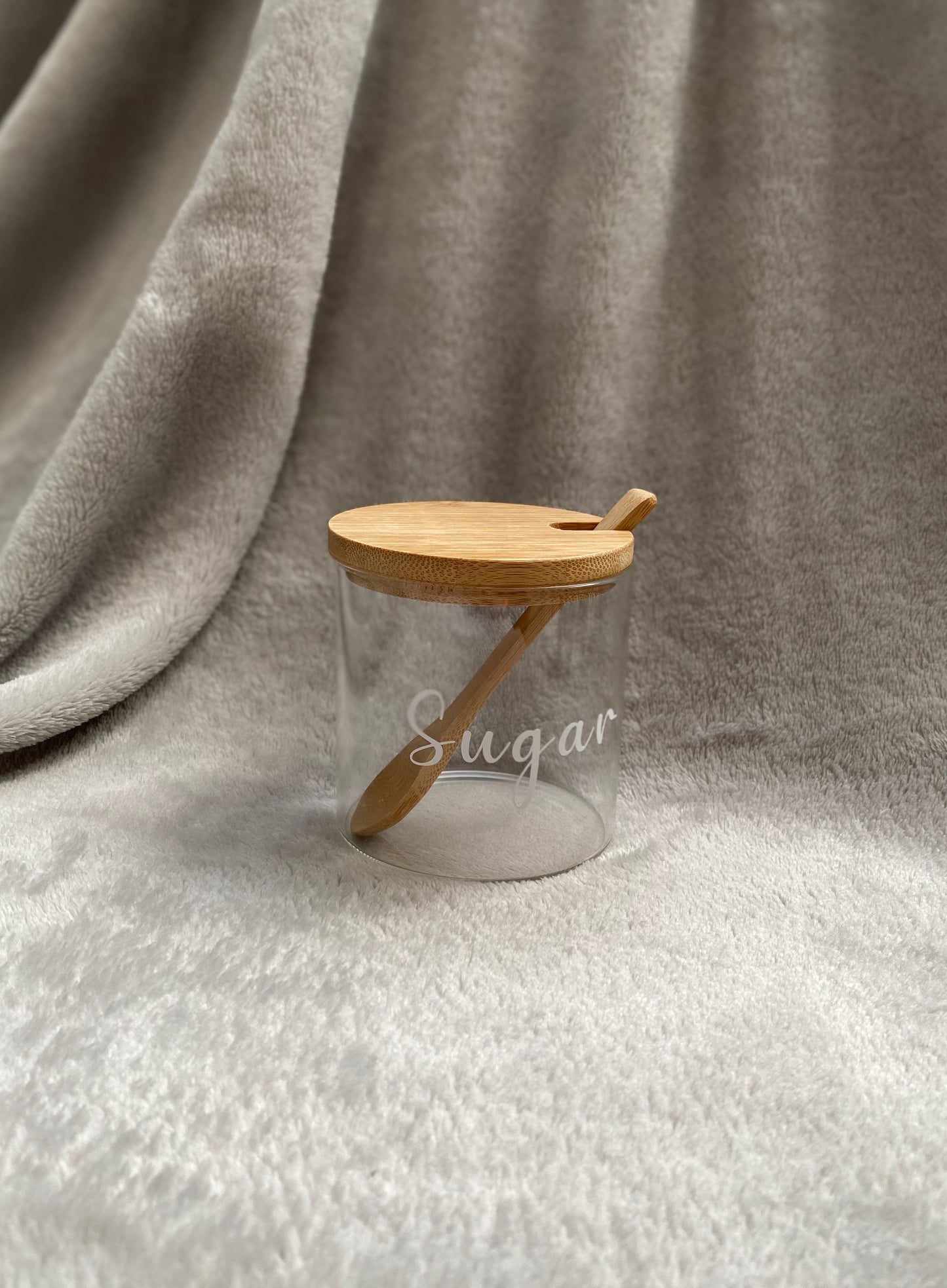 Jar with bamboo lid/spoon